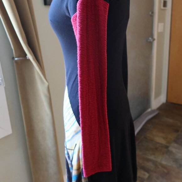 $375 Save the Queen fit n flare dress in black & red abstract print ITALY sz XS - Picture 7 of 16